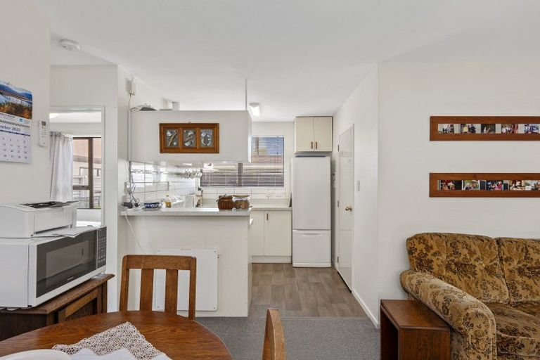 Photo of property in 3/15 Goldsmith Place, Waltham, Christchurch, 8023