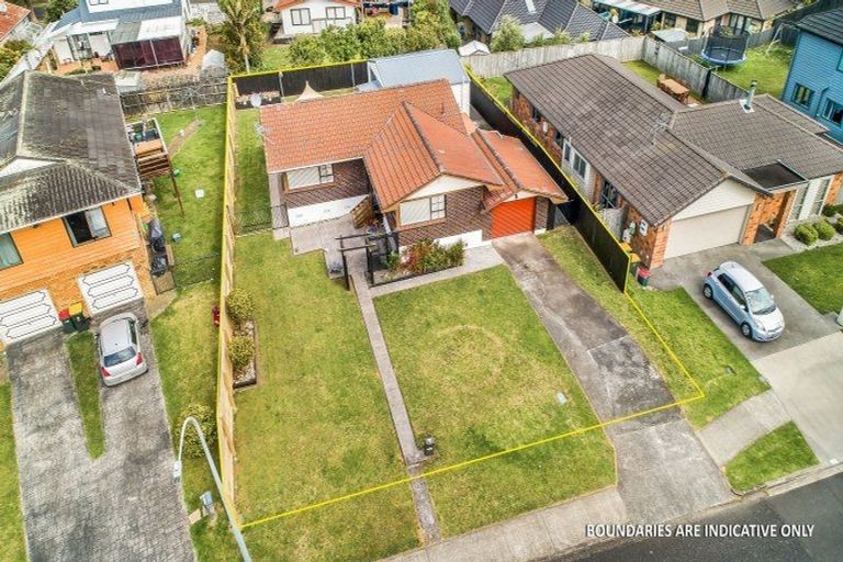Photo of property in 34 Hadley Wood Drive, Wattle Downs, Auckland, 2103