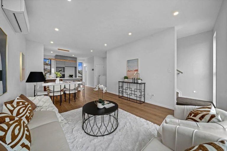 Photo of property in 8/20 Ayr Road, Pakuranga, Auckland, 2010