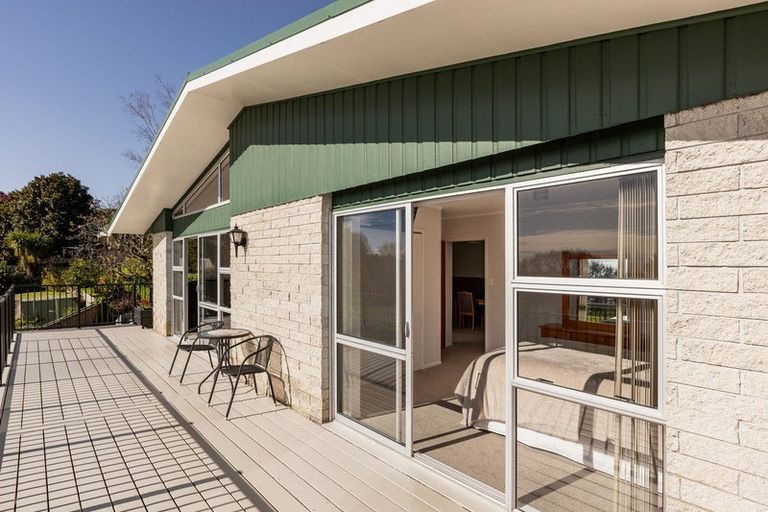 Photo of property in 27 Seymour Place, Bellevue, Tauranga, 3110