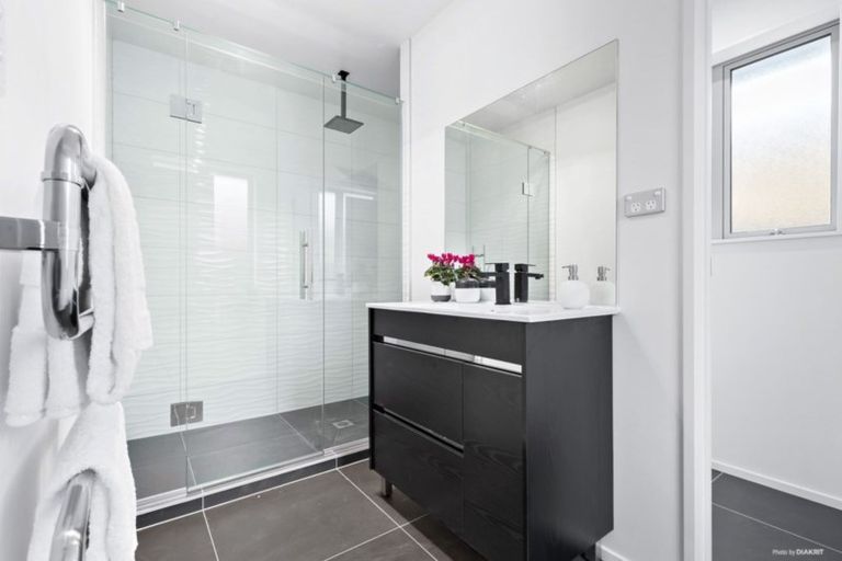 Photo of property in 77 Valley Road, Pukekohe, 2120