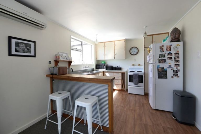Photo of property in 9 Currie Street, Greenmeadows, Napier, 4112