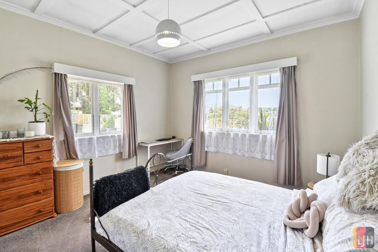 Photo of property in 8 Wautaiti Drive, Riverhead, 0820