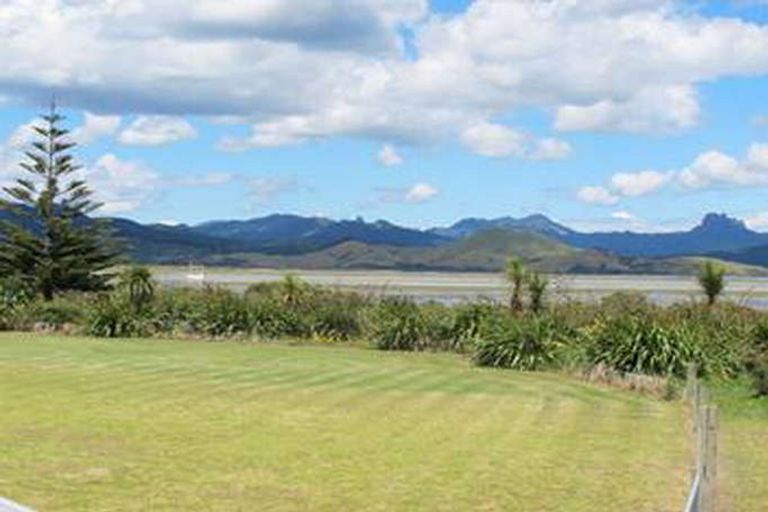 Photo of property in 130 Harbour Drive, Matarangi, Whitianga, 3592