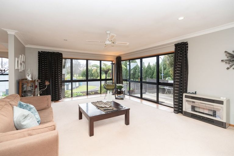 Photo of property in 155a Lake Crescent, Hamilton Lake, Hamilton, 3204