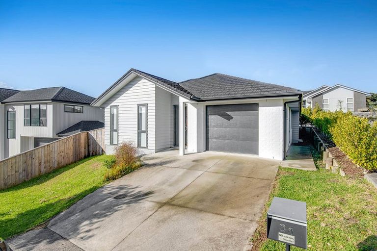 Photo of property in 83 Marellen Drive, Red Beach, 0932