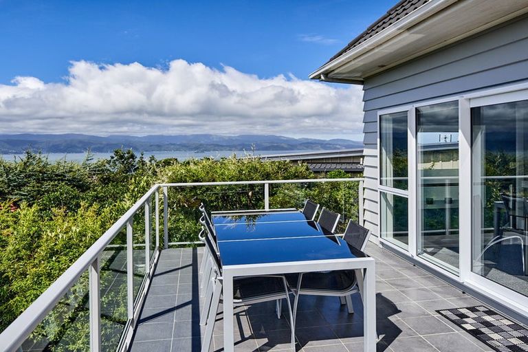 Photo of property in 102 Homebush Road, Khandallah, Wellington, 6035