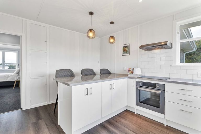 Photo of property in 75 Wrantage Street, Westown, New Plymouth, 4310