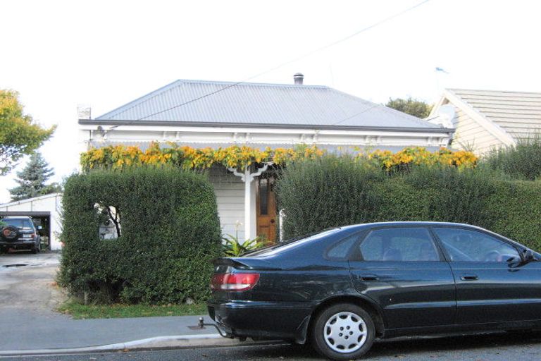 Photo of property in 8 Vienna Street, Waltham, Christchurch, 8023