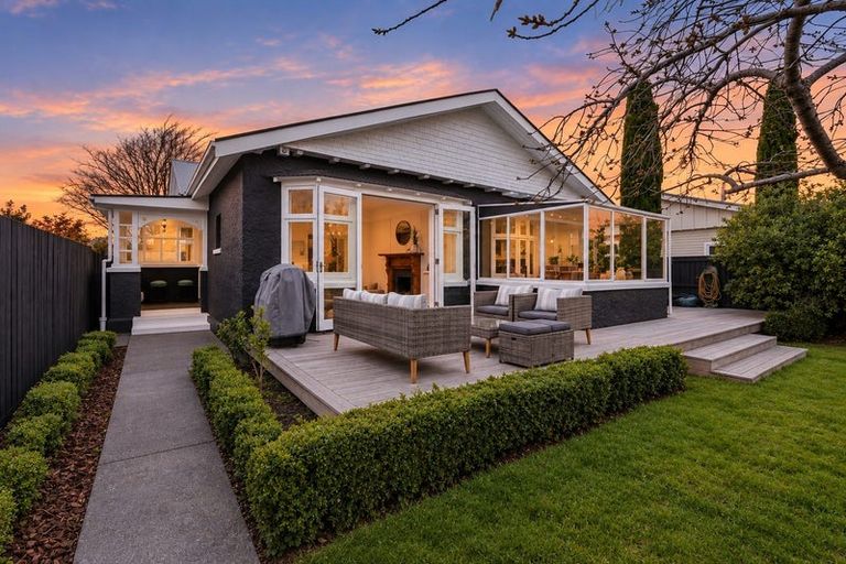 Photo of property in 30 Blighs Road, Strowan, Christchurch, 8052