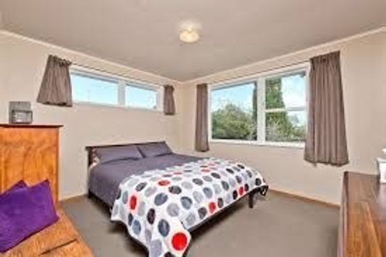 Photo of property in 36 Ferguson Street, Manurewa East, Auckland, 2102