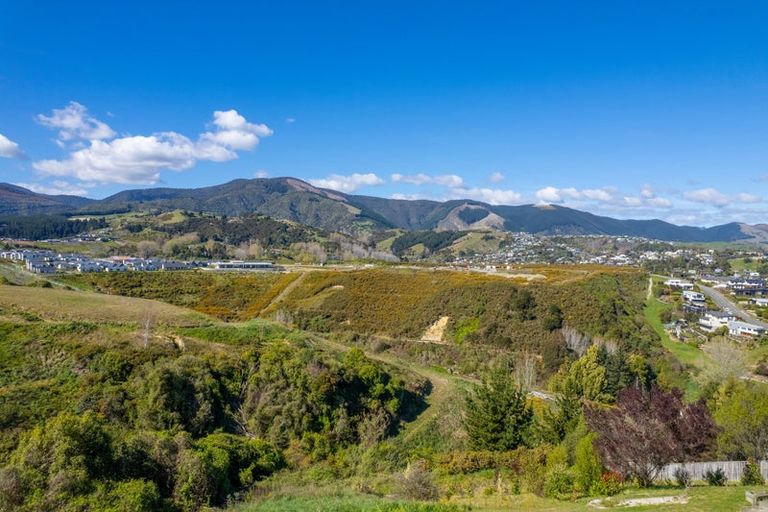 Photo of property in 16 Heemskerck Place, Britannia Heights, Nelson, 7010