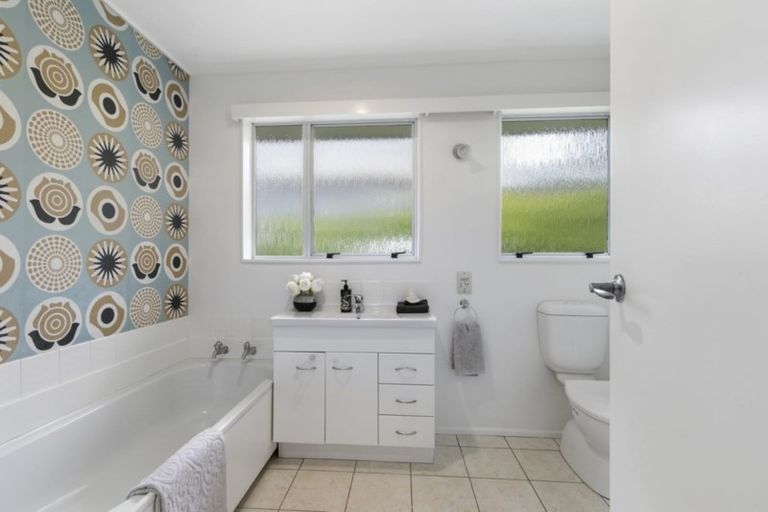 Photo of property in 65 Tirohanga Road, Tirohanga, Lower Hutt, 5010