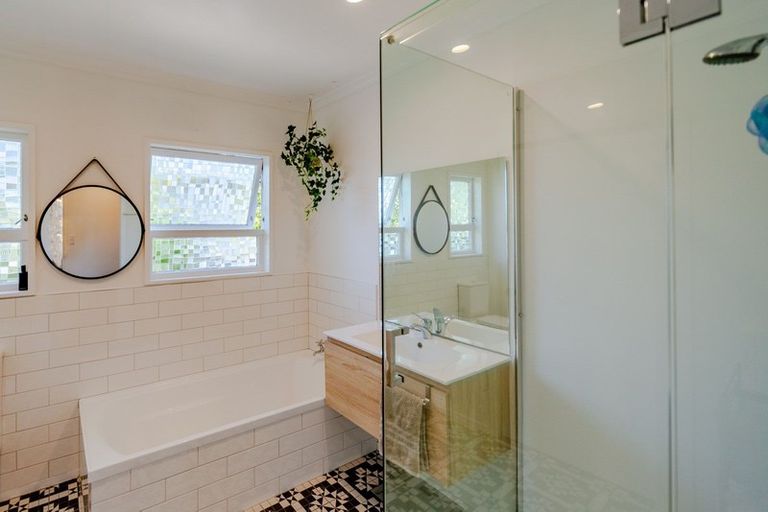 Photo of property in 37 Coventry Avenue, Tamatea, Napier, 4112