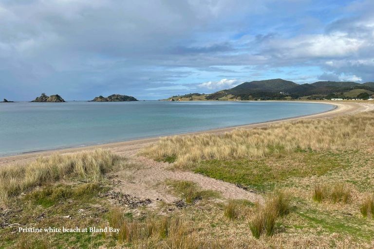 Photo of property in 638 Whangaruru Road North, Whangaruru, Russell, 0184