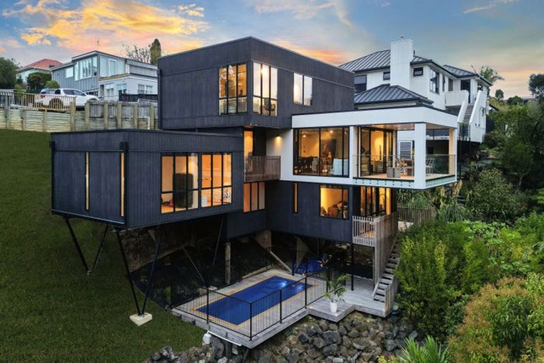 Photo of property in 61a Evelyn Road, Cockle Bay, Auckland, 2014