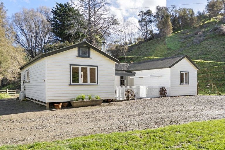 Photo of property in 72 Adams Peak Road, Mangapakeha, Masterton, 5889