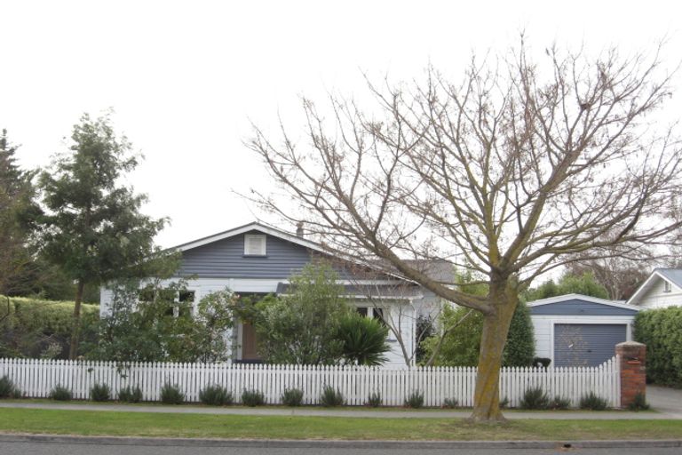 Photo of property in 37 Avenue Road, Greenmeadows, Napier, 4112