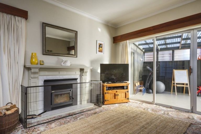 Photo of property in 395 Ruahine Street, Terrace End, Palmerston North, 4410