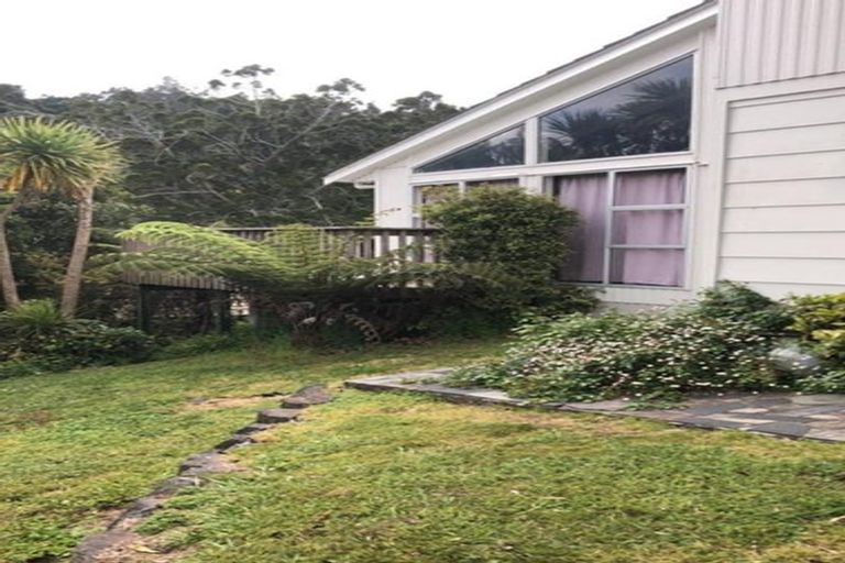 Photo of property in 17 Odin Place, Beach Haven, Auckland, 0626