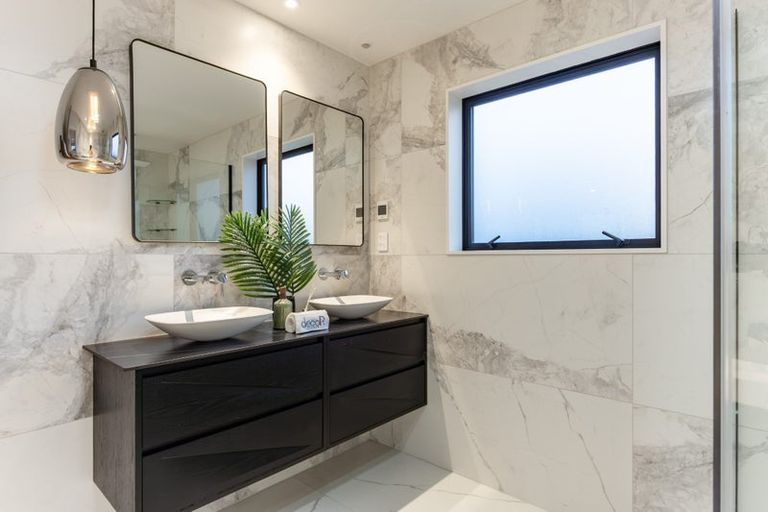 Photo of property in 55 Godfrey Drive, Orewa, 0931