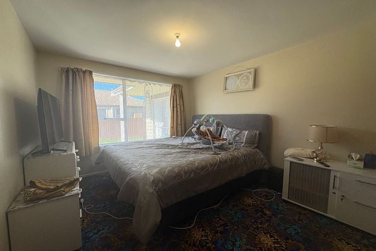 Photo of property in 1/19 Resolution Place, Bryndwr, Christchurch, 8053