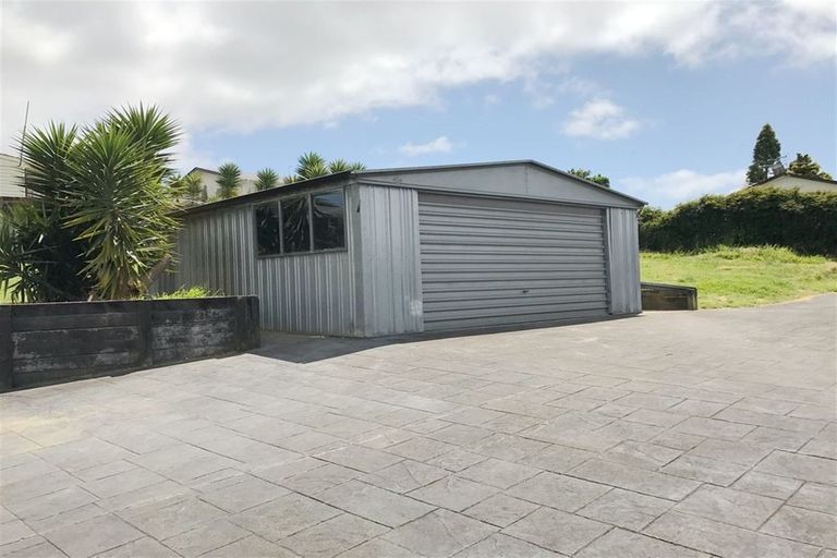 Photo of property in 6 Valencia Place, Manurewa, Auckland, 2102