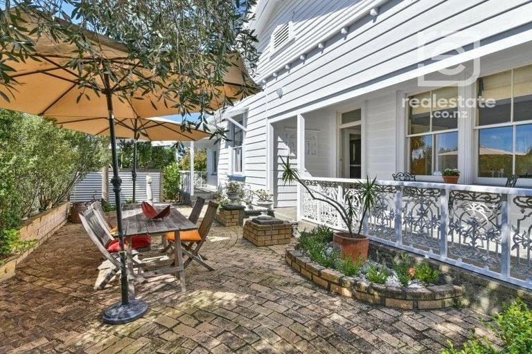 Photo of property in 3 Peverill Crescent, Papatoetoe, Auckland, 2025