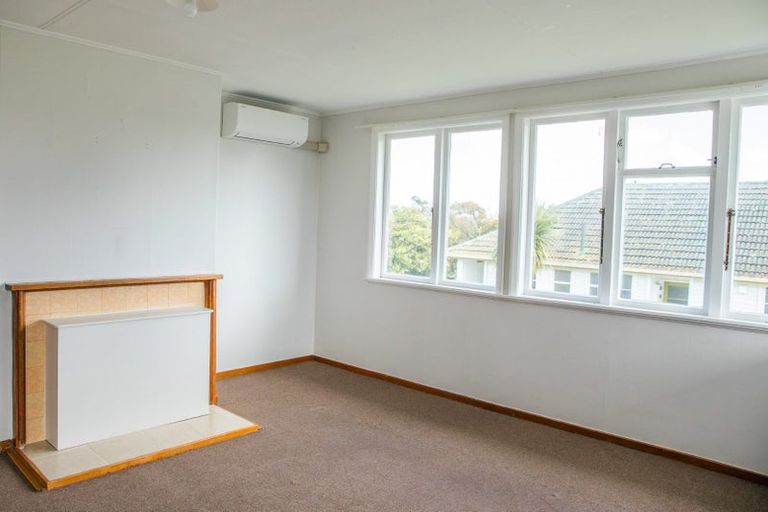Photo of property in 49 Hillary Crescent, Belmont, Auckland, 0622