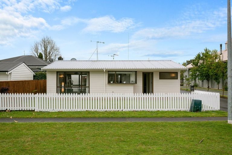 Photo of property in 44a Queen Street, Cambridge, 3434