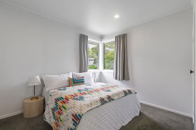 Photo of property in 52 Sycamore Drive, Sunnynook, Auckland, 0620