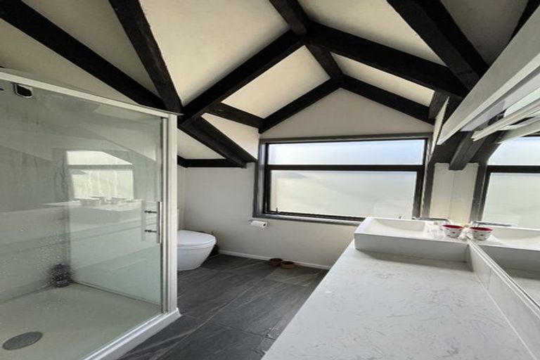 Photo of property in 14 John Street, Titahi Bay, Porirua, 5022