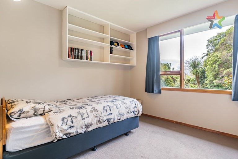 Photo of property in 98b Manuka Street, Stokes Valley, Lower Hutt, 5019