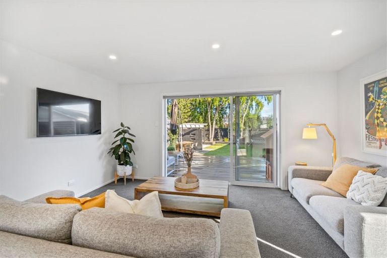 Photo of property in 25 Greenwood Close, Mairehau, Christchurch, 8013