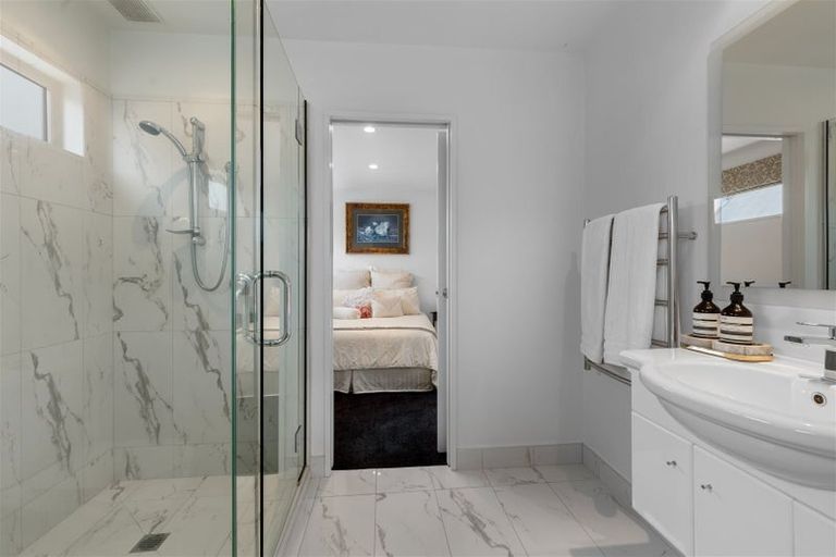 Photo of property in 28 Rhodes Street, Merivale, Christchurch, 8014