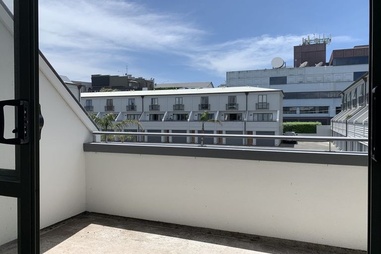 Photo of property in 5/10 Ruru Street, Eden Terrace, Auckland, 1021