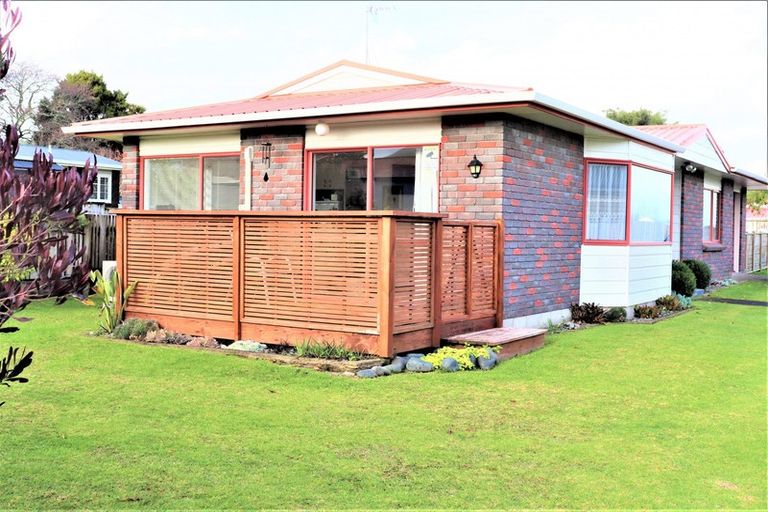 Photo of property in 1/122 Kenny Street, Waihi, 3610