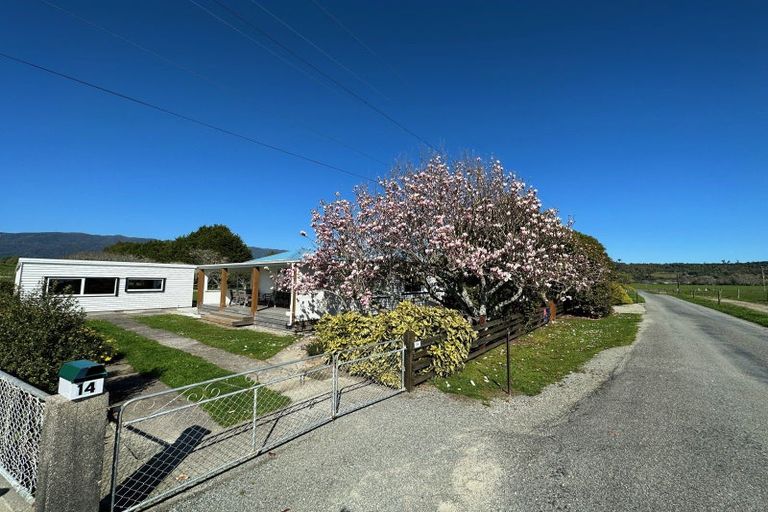 Photo of property in 14 Curries Road, Karamea, 7893