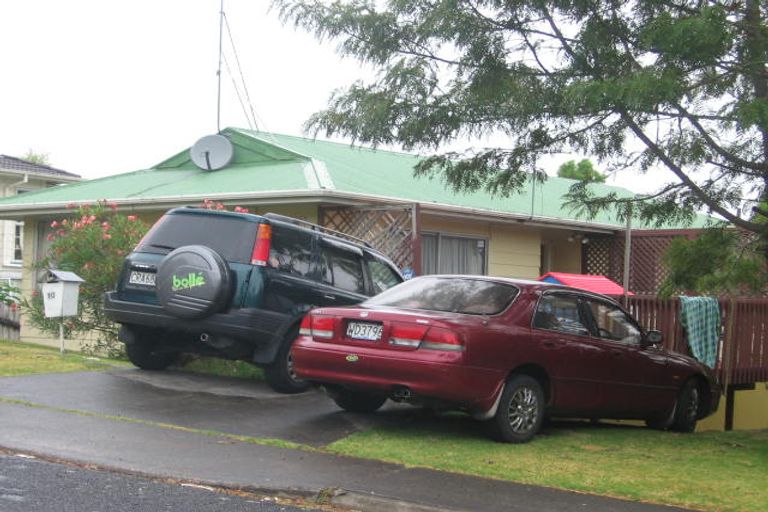 Photo of property in 10 Jenanne Place, Totara Vale, Auckland, 0629