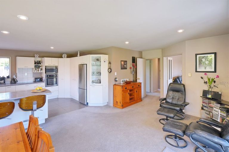 Photo of property in 34 Shenley Drive, Belfast, Christchurch, 8051