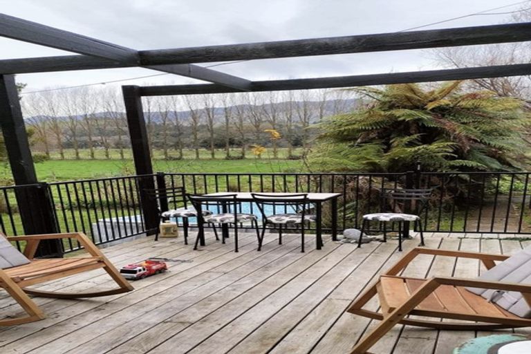 Photo of property in 806 Pohangina Road, Ashhurst, 4884