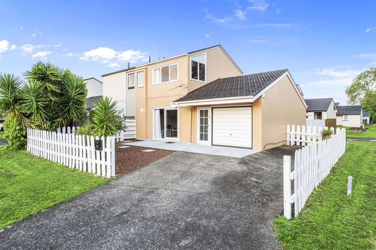 Photo of property in 1 Elm Street, Waiuku, 2123
