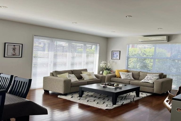 Photo of property in 3 Keating Rise, Northcross, Auckland, 0632