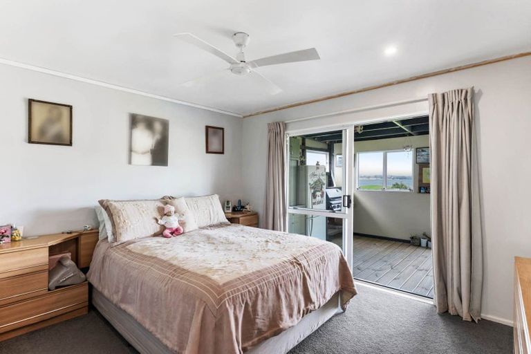 Photo of property in 96 Westhead Road, Pollok, Waiuku, 2683