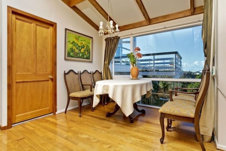 Photo of property in 421 East Coast Road, Mairangi Bay, Auckland, 0630