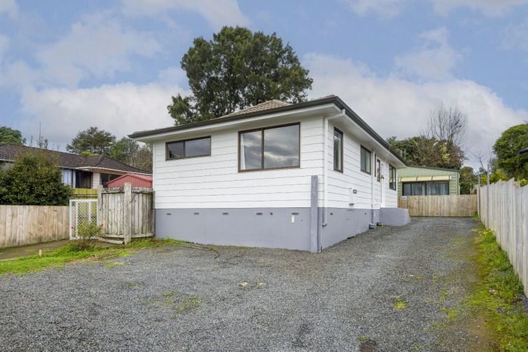 Photo of property in 19 Matipo Crescent, Pukete, Hamilton, 3200
