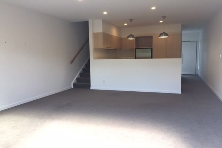 Photo of property in 12/7 Handyside Street, Tawa, Wellington, 5028