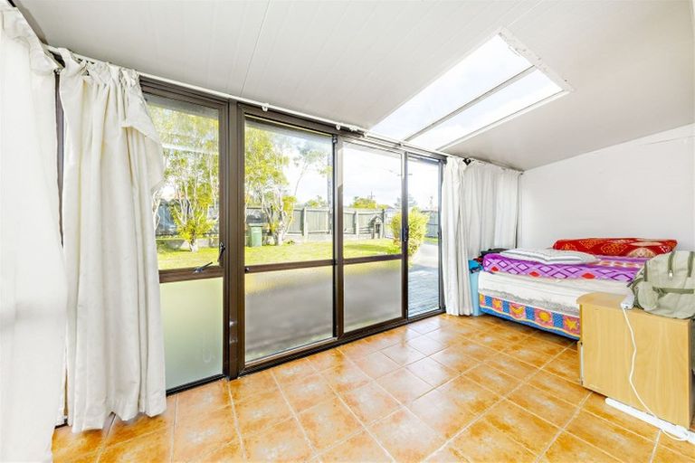 Photo of property in 1/18 Ashlynne Avenue, Papatoetoe, Auckland, 2025