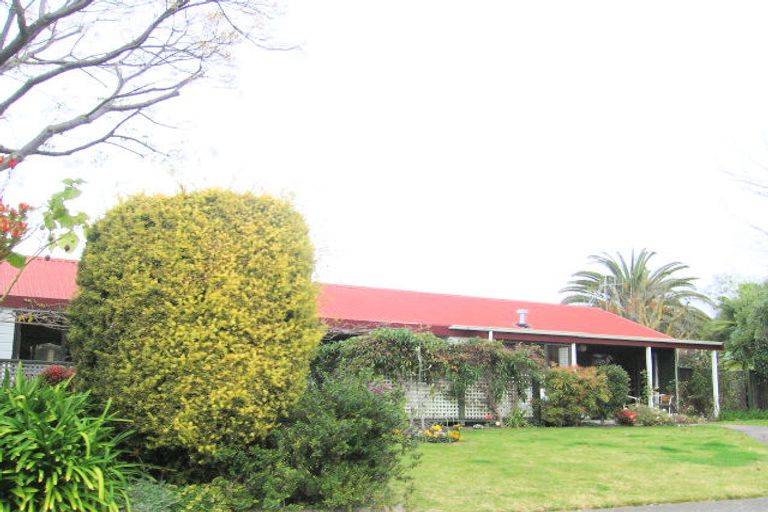 Photo of property in 25 Lowther Place, Taradale, Napier, 4112