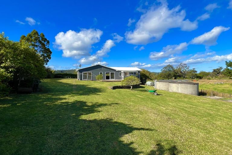 Photo of property in 619 State Highway 16, Kumeu, 0891